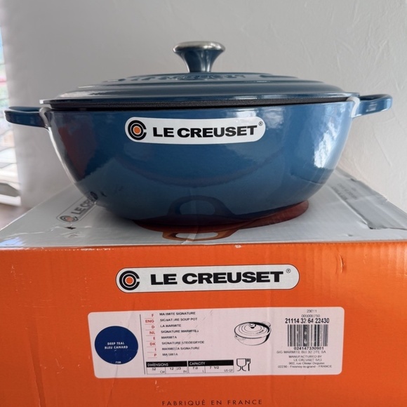 NIB Le Creuset Signature Cast Iron 7.5 Quart Chef's Oven, Deep Teal - Picture 5 of 5
